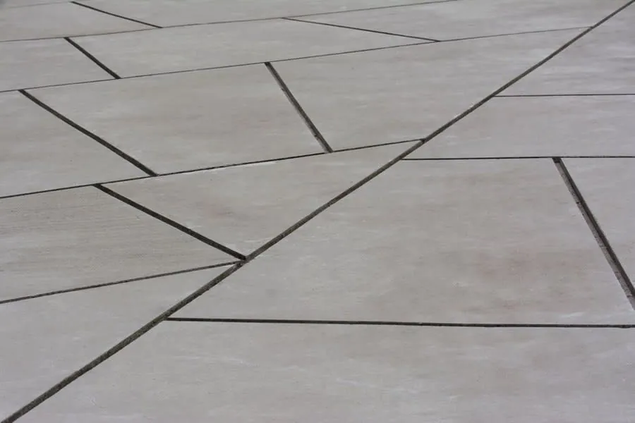Paving laid as a walking surface above a flat roof waterproofing layer near Weston-super-Mare